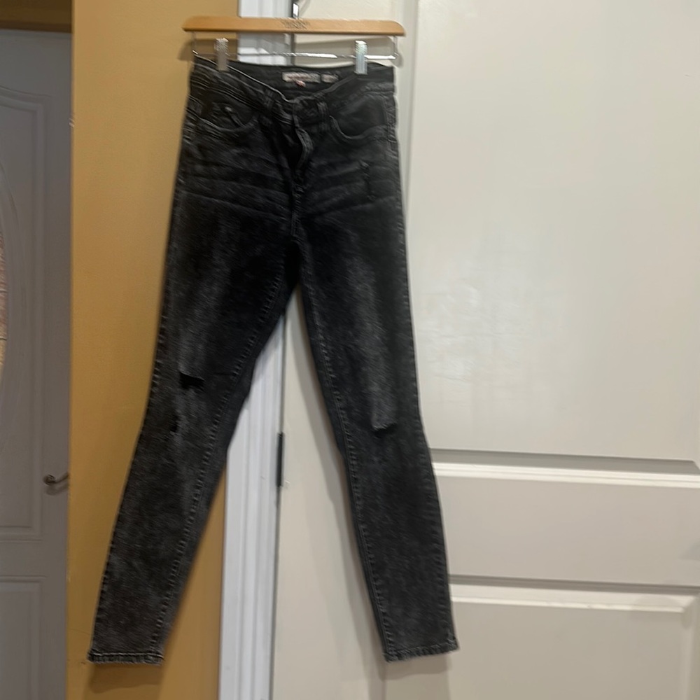 WannaBettaButt Jeans in excellent condition, confortable and with stretch.